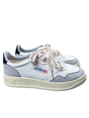 Autry Medalist Low Sneakers White Grey Black Leather Suede EU 38 US 7 NWOT